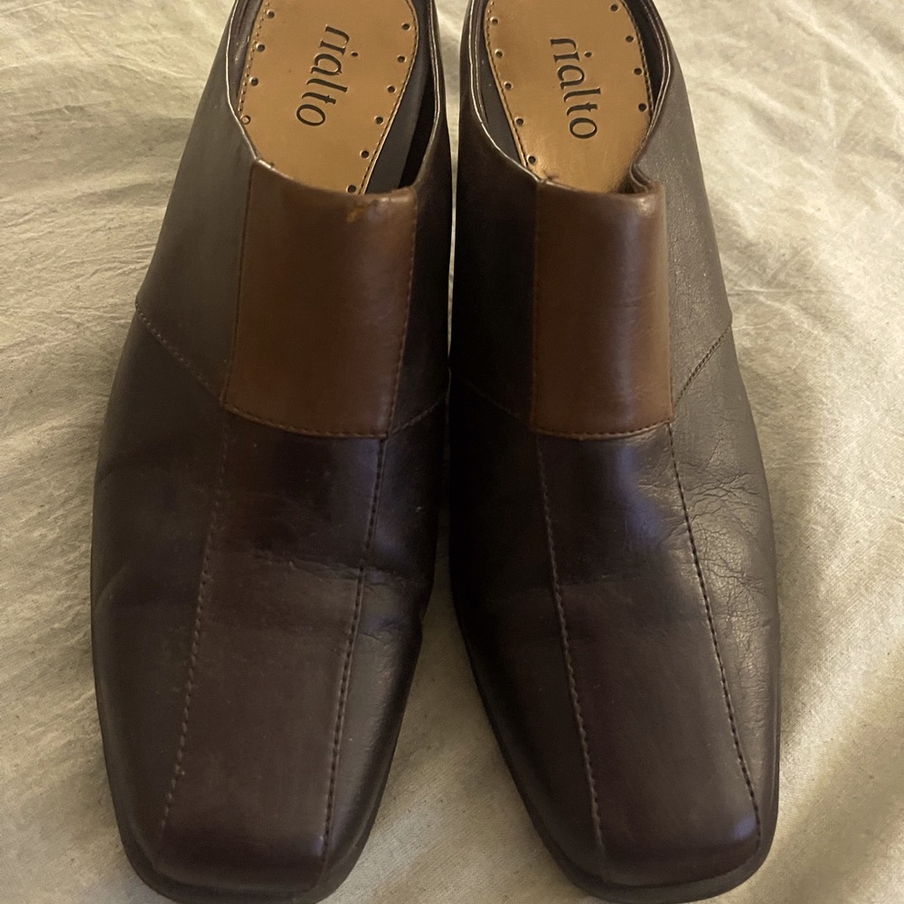 Rialto Brown every day shoes.